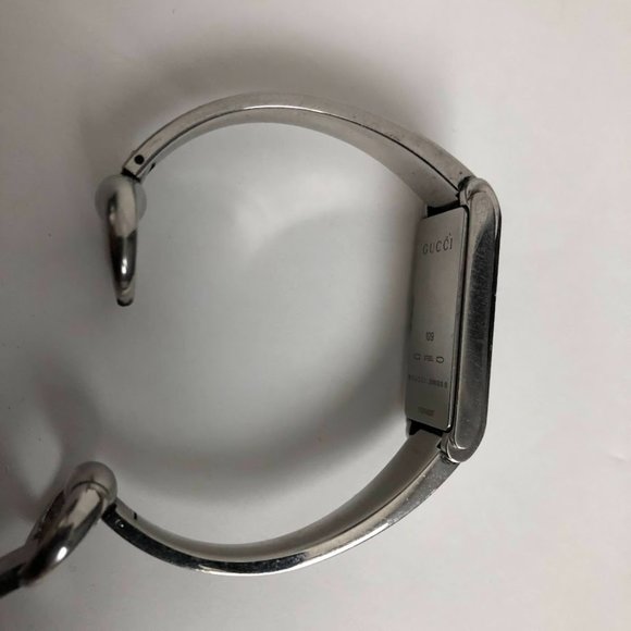 Authentic Gucci Horsebit Women's Watch, Slim & Feminine, Minimalist - Picture 7 of 8